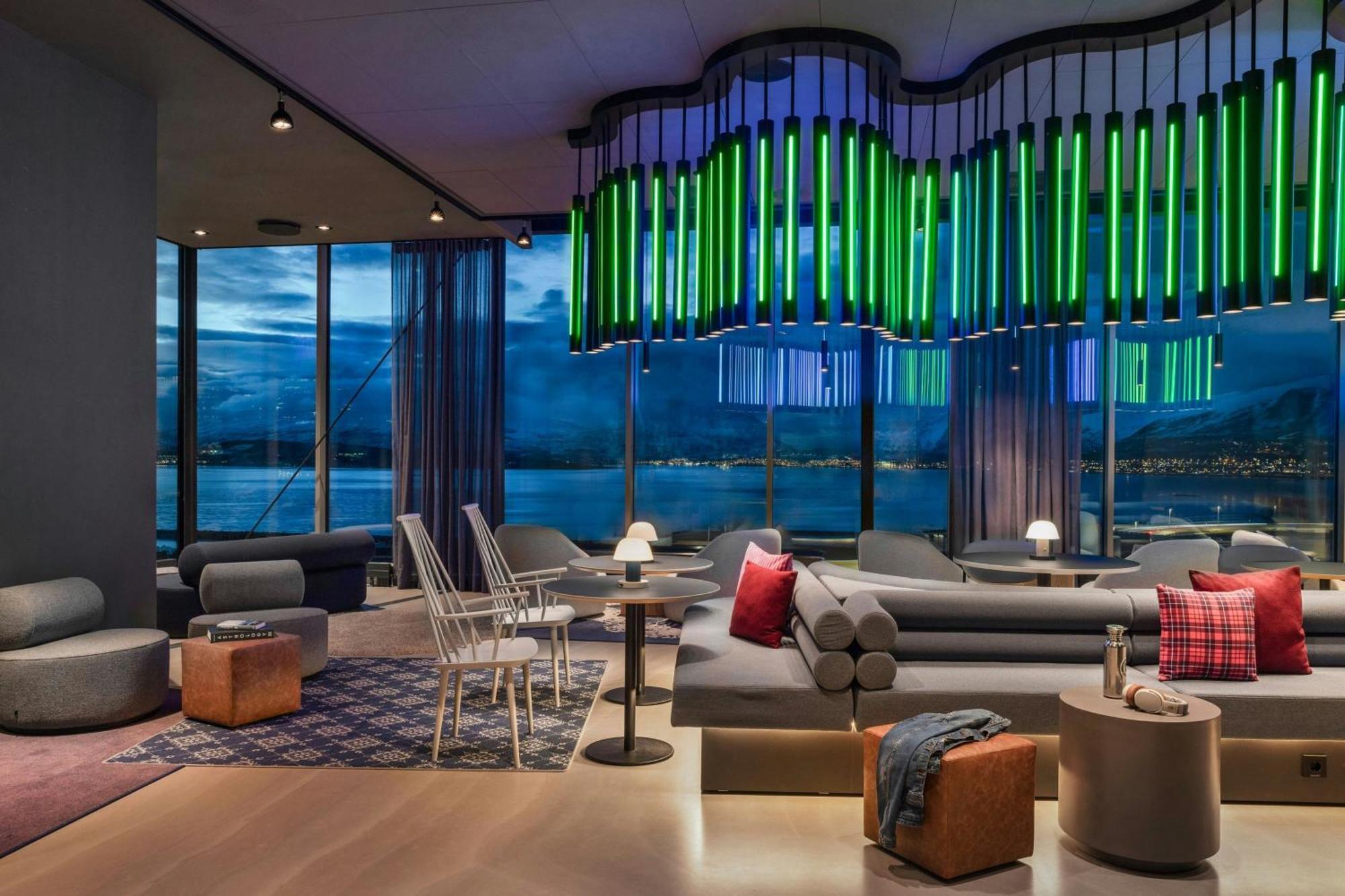Hotel Moxy Tromsø Zewnętrze zdjęcie