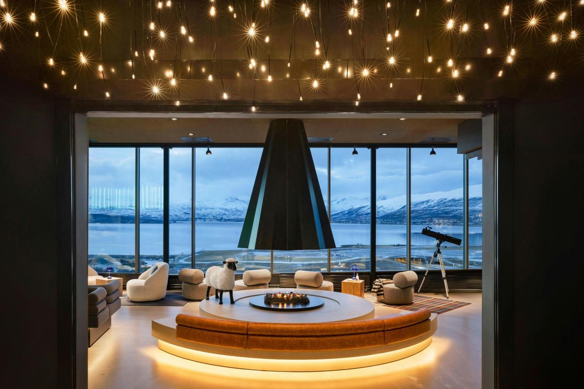 Hotel Moxy Tromsø Zewnętrze zdjęcie